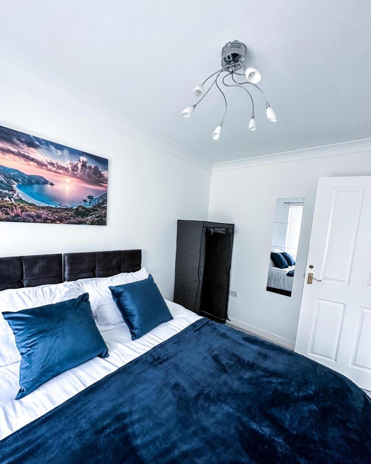 Spacious 6 Bedroom House Near City Centre เบอร์มิงแฮม ภายนอก รูปภาพ